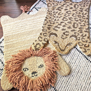 Crane Baby - Lion Shape Rug