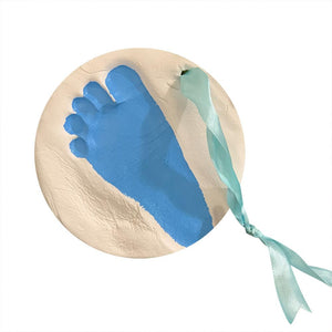 Capture Precious Moments: Laura Baby's Premium Baby Handprint Kit - A Timeless Keepsake