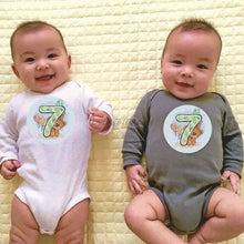 Load image into Gallery viewer, Cherish Every Moment: 12-Piece Baby Photography Monthly Milestones Photo Cards
